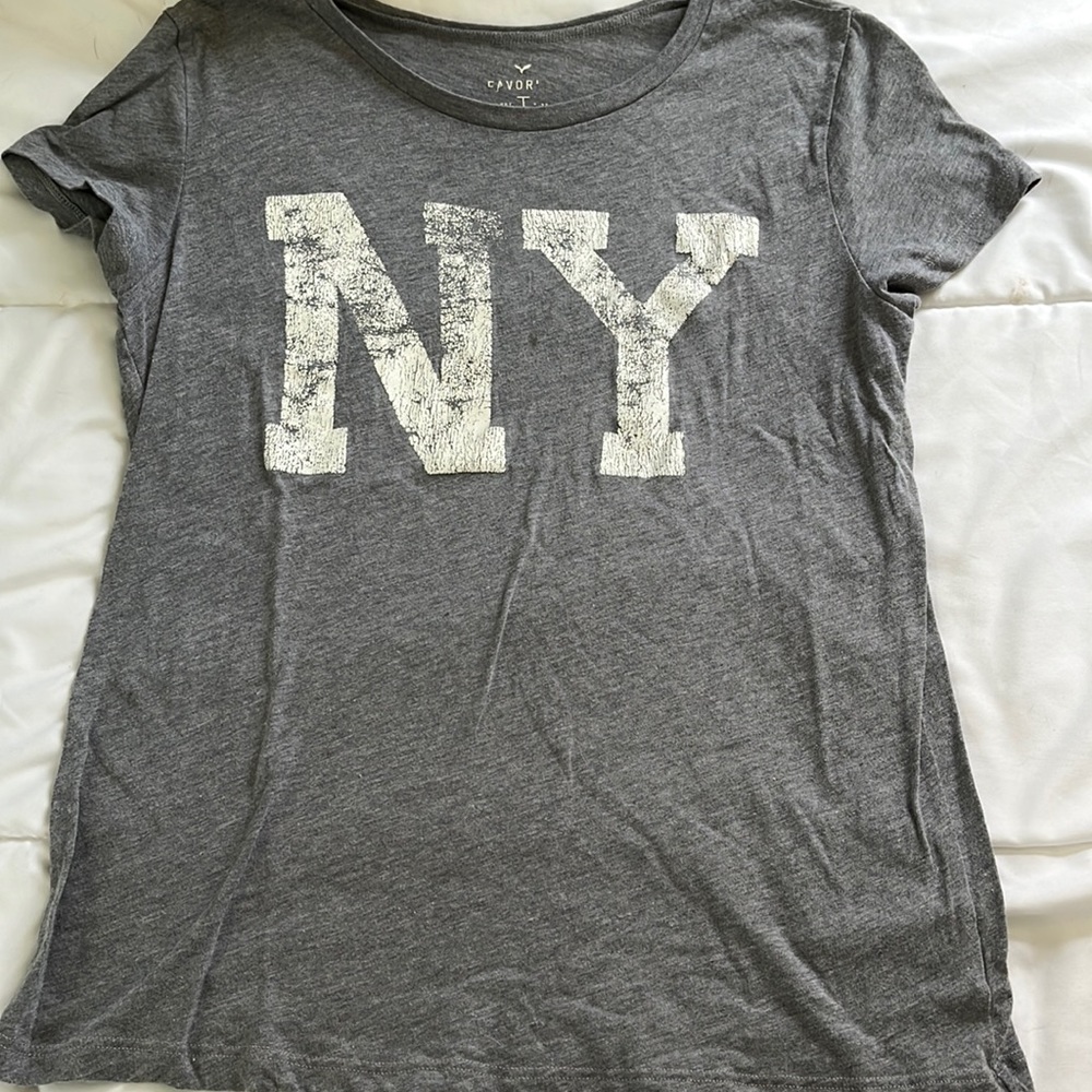 American eagle t shirt